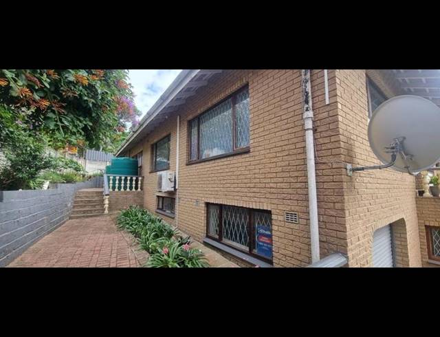 4 BEDROOM HOUSE FOR SALE IN PUMULA